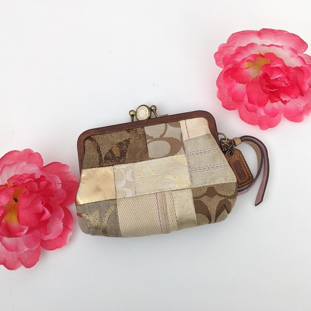 ❣️COACH Vintage w/Credit Card Kiss Lock🌹